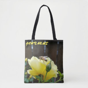 Bolsa Tote Abelhas de mel em flores amarelas e cor-de-rosa