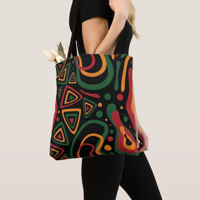 Bolsa Tote Abstract Tribal Shapes Pattern in Red, Gold, Green (Close Up)