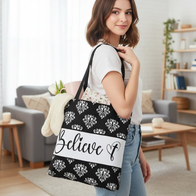 Bolsa Tote Acredite em cristão negro, preto, manuscrito moder (Believe Modern Script Black White Damask Christian Tote Bag)