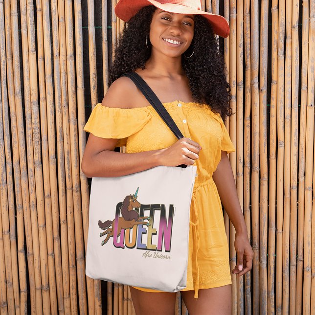 Bolsa Tote Afro Unicorn Queen Design (Person carrying tote bag)