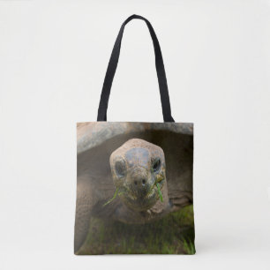 Bolsa Tote Aldabra Tortoise Feeding
