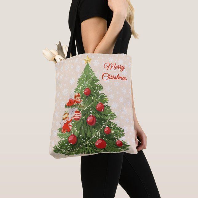 Bolsa Tote Anjos Decorando a Árvore de Natal (Close Up)