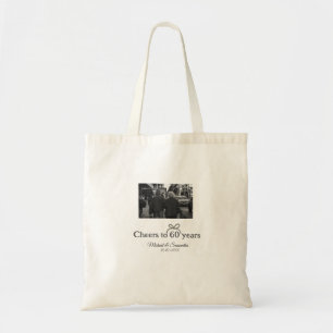 Bolsa Tote arco ouro aplaude casamento de 60 anos