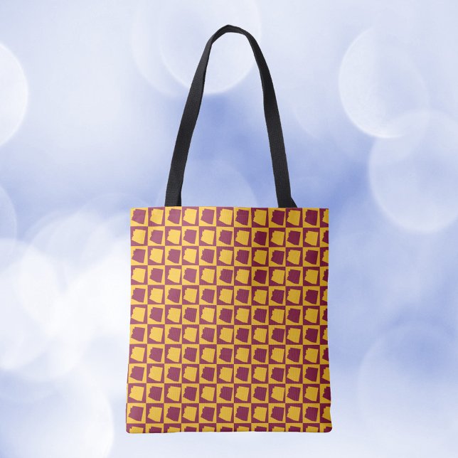 Bolsa Tote Arizona Checkered Maroon and Gold Pattern (A tote bag with a maroon and gold pattern featuring the US state of Arizona.)