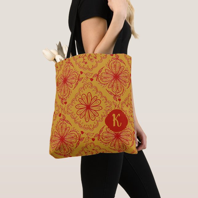 Bolsa Tote Arte de Patchwork Floral Inicial  (Close Up)