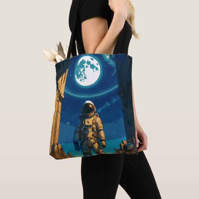 Bolsa Tote Astronauta Sob o Portão Celestial (Close Up)