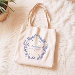 Bolsa Tote AURELIA Chinoiserie Algo Madrinha de casamento Azu<br><div class="desc">A Coleção Aurelia apresenta uma moderna linha de arte Chinoiserie e uma elegante letra de script de caligrafia. Esta coleção é perfeita para o seu evento vitoriano "Algo azul antes de "Eu faço".</div>