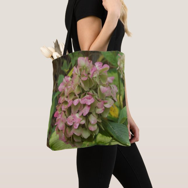 Bolsa Tote Autumn Hydrangea Bloom com Ouro Hosta Leaves (Close Up)