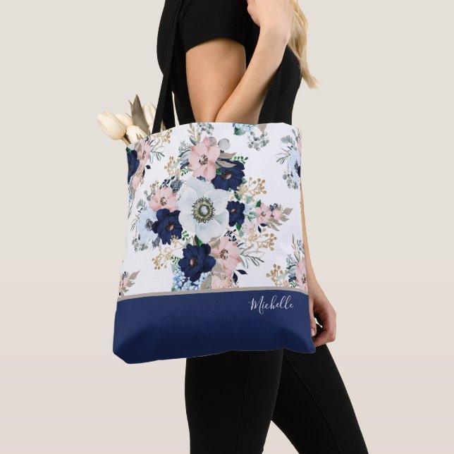 Bolsa Tote Azul Naval Rosa Floral com Nome (Close Up)