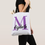 Bolsa Tote Bachelorette de Script Minimalista Moderna Bridesm<br><div class="desc">O saco de tota simples é personalizado com um grande monograma inicial - escolha o seu primeiro ou sobrenome inicial - em roxo e o seu primeiro nome em letra chic. Ideal para si mesmo, para as damas de honra, festa de solteira ou qualquer ocasião. Mais cores em nossa loja....</div>