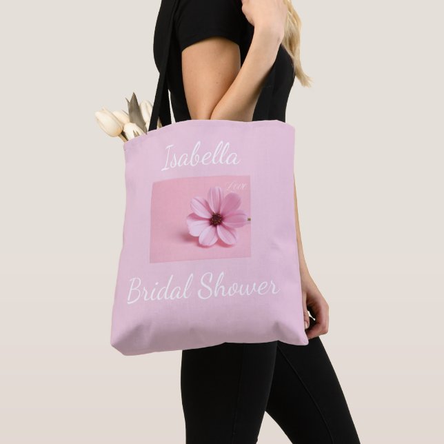 Bolsa Tote Blush Rosa Cosmos Floral Script Chá de Noiva  (Close Up)