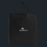 Bolsa Tote Bordada Sobrenome de script personalizado preto branco ele<br><div class="desc">Chic Sr. Sobrenome preto e branco script elegante chic Boridered Baseball Boné. Disponível em muitas cores e opções de estilo</div>