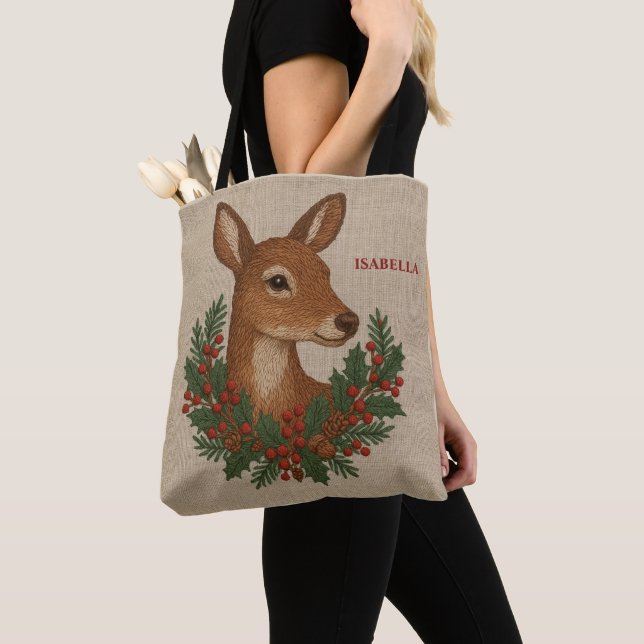 Bolsa Tote Bordado russo Deer & Holiday Greens Natal (Close Up)