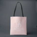 Bolsa Tote Bridesmaid Personalizada Elegante Preta e Branca<br><div class="desc">Donativos Personalizados de Bridesmaid Elegantes Pretos e Brancos que apresentam um monograma personalizado em estilo de letra de script elegante branco com nome e título da bridesmaid no estilo de letra serif clássico em fundo rosa-pinto-claro. Também perfeito para Madrinha de casamento,  Flor Girl,  Mãe da Noiva e muito mais.</div>