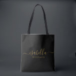 Bolsa Tote Bridesman | Bachelorette de Script Minimalista Mod<br><div class="desc">Este saco acessório da Bridesmaid apresenta uma tipografia de guiões dourados manuscritos com baloiços em fundo preto. Apresente suas damas de honra com um saco de tote para pequenos itens tradicionalmente apresentados no janto de ensaio,  para uso no início da manhã antes do casamento.</div>