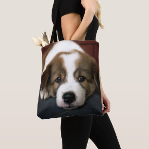 Bolsa Tote Brown bonito e filhote de cachorro branco