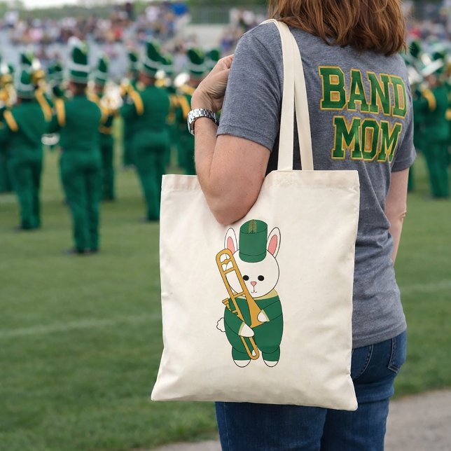 Bolsa Tote Bunny Tocador de Trombone da Banda Marcial Verde D (A tote bag with a cute rabbit holding a trombone and dressed in green and gold marching band uniform)