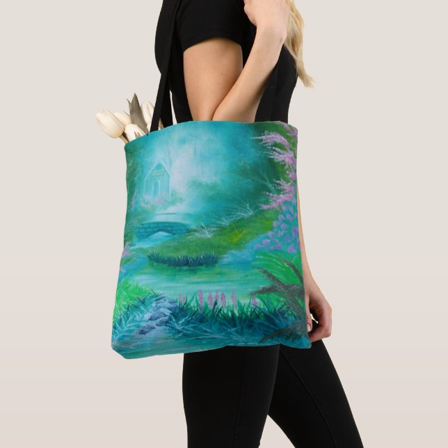 Bolsa Tote Cabin in the Woods (Close Up)