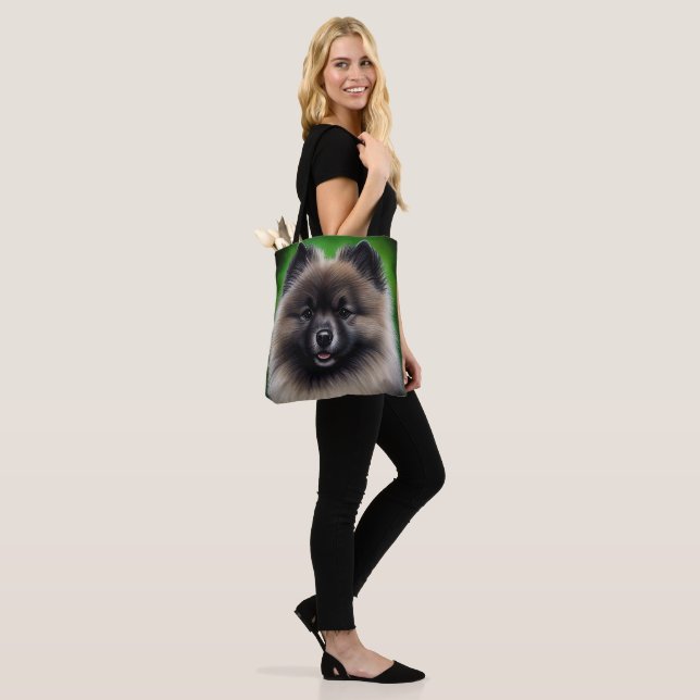 Bolsa Tote Cachorro Keeshond na Rua. (No(a) Modelo)