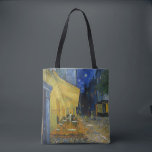 Bolsa Tote Cafe Terrace à Noite | Vincent van Gogh<br><div class="desc">Cafe Terrace na Night (1888), de Vincent van Gogh, é uma representação luminosa e icônica de um confortável café ao ar livre em Arles, França, sob um céu estrelado à noite. O brilho amarelo vibrante do café contrasta lindamente com o azul profundo da noite, criando um ambiente quente e convidativo....</div>