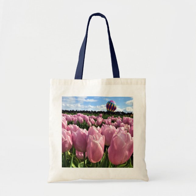 Bolsa Tote Campo de Tulipas Rosa com Balão de Ar Quente, Oreg (Frente)
