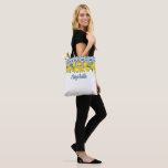 Bolsa Tote Casamento com Bridesmaid, Azulejo Azul Italiano Le<br><div class="desc">Um belo chá de panela de limão com limões e azulejo mediterrânico italiano azul e branco. Personalize-o para o seu chá de panela. Projetado para você por Blackberry Boulevard.</div>