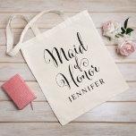 Bolsa Tote Casamento Personalizado de Script Preto madrinha d<br><div class="desc">A bolsa de tote de Madrinha de casamento de casamento apresenta um moderno script de caligrafia preto girando escrevendo com elegante texto personalizado de nome próprio que você pode personalizar. Veja nossos designs de festas de noiva coordenadora!</div>