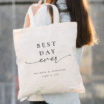 Bolsa Tote Casamento Simples No Melhor Dia De Caligrafia<br><div class="desc">O Simple Best Day Ever Calliogring Tote Bag apresenta uma combinação moderna de um tipo numa bolsa de tote moderna e mínima.</div>