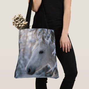 Bolsa Tote Cavalo Branco de Inverno em Árvore de Pinheiro Nev