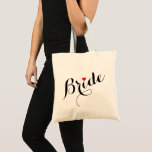 Bolsa Tote Chá de panela Elegante Tote Bag<br><div class="desc">Bonito,  elegante preto em um roteiro de tipografia branca,  coração vermelho,  na moda,  fino,  saco de tote de algodão para a noiva por chá de panela,  festa de solteira,  casamento.</div>