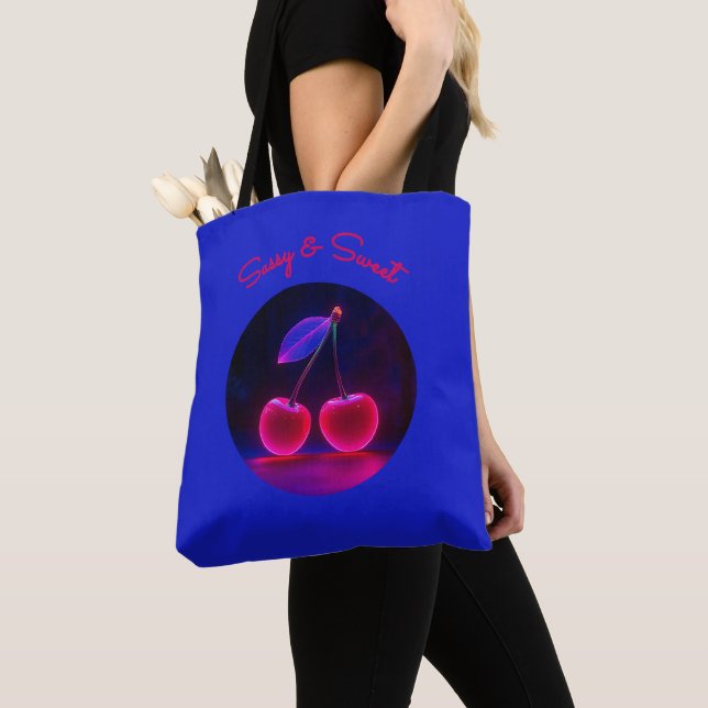 Bolsa Tote Cherry Vibe Power - Força e diversão (Close Up)