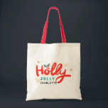 Bolsa Tote Christmas Holly Jolly Fun Winter Personalization N<br><div class="desc">Christmas Holly Jolly Fun Winter Personalised Name Tote Bag apresenta o texto "Holly Jolly in red and blue moderna calliographic typografia e personalizado com seu nome personalizado. Destacado com flocos de neve e snowflakes. Presentes perfeitos para o Natal e as férias ou para as festas de Natal. Elaborado por ©Evco...</div>