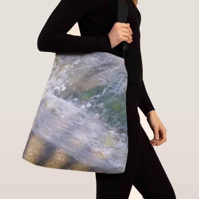 Bolsa Tote com Água Brilhante em Rochas (Close Up)