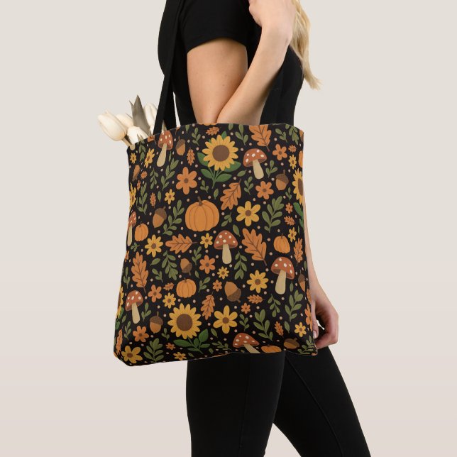 Bolsa Tote com Padrão Outonal Rústico Desenhado à  (Close Up)