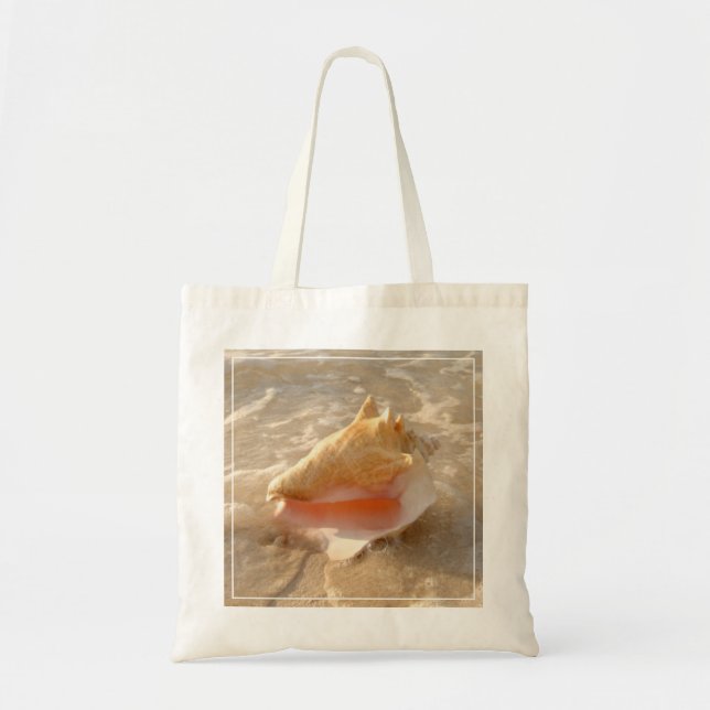 Bolsa Tote Conch Shell na areia na praia tropical (Frente)