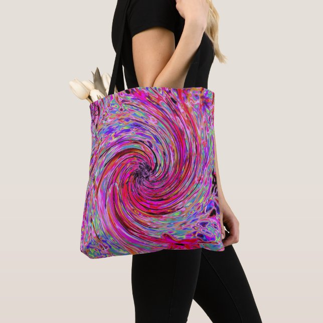 Bolsa Tote Cool Abstract Retro Hot Pink and Red Floral Swirl (Close Up)