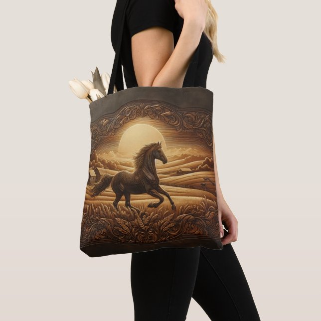 Bolsa Tote Couro Esculpido de Cavalo Corrente (Close Up)