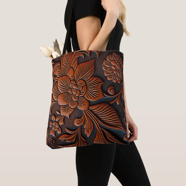 Bolsa Tote Couro trabalhado (Close Up)
