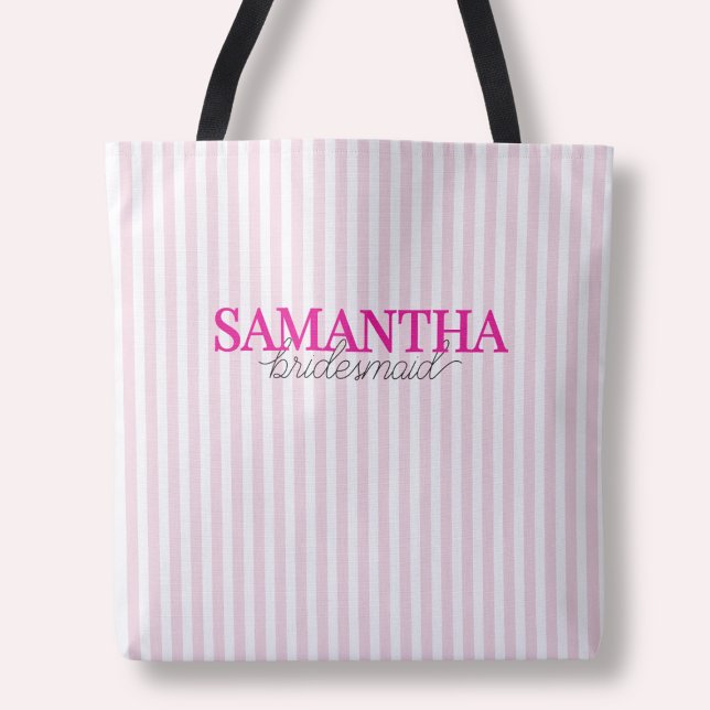 Bolsa Tote Damas de Honra Personalizadas com Letra Moderna em (Modern Pink Striped Script Personalized Bridesmaid Tote Bag)