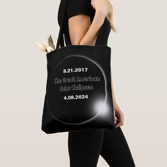 Bolsa Tote Eclipse Solar Duplamente Datado de 2024 & 2017 (Close Up)