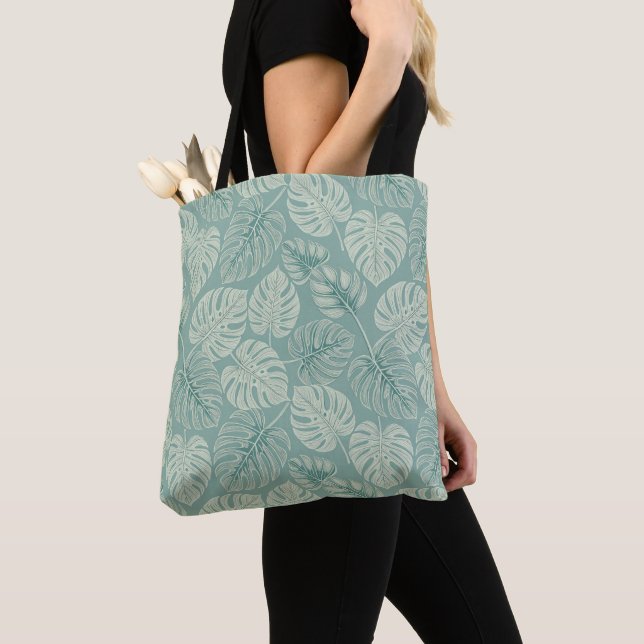 Bolsa Tote Elegant Exotic Painted Monsteras (Close Up)