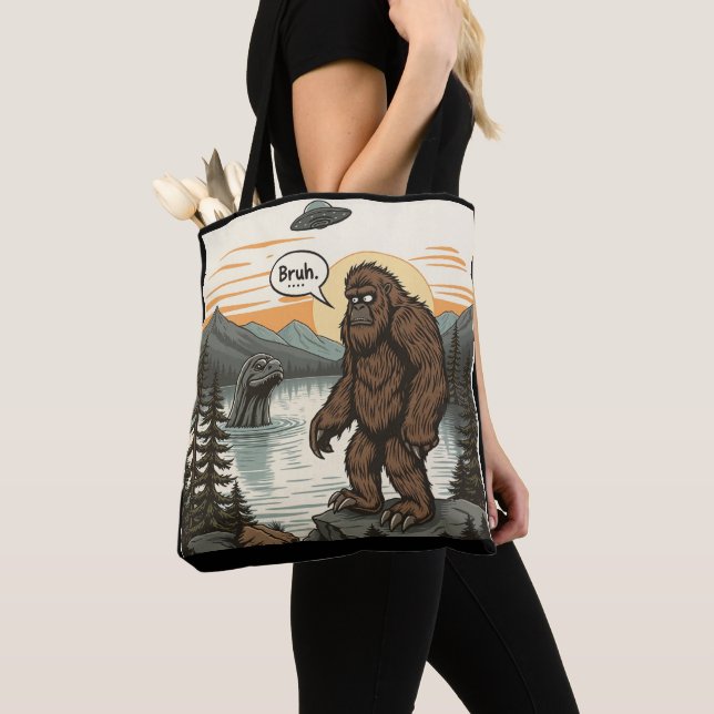 Bolsa Tote Engraçado Introvertido Pé-Grande Sasquatch Loch Ne (Close Up)