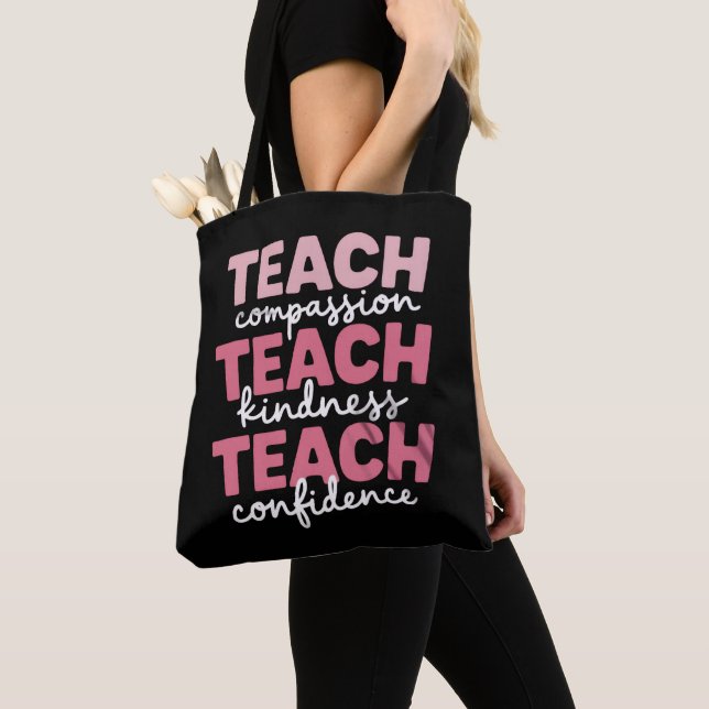 Bolsa Tote Ensine Educação para a Vida de Professores Fofos I (Close Up)