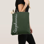 Bolsa Tote ESCOLHA A SUA COR OU Verde, Jumbo Name,<br><div class="desc">Este caçador de tendências, verde e branco, personalizado, apresenta sua escolha de fundo colorido e nome na tipografia moderna jumbo. O nome só está de um lado para o caso de a privacidade ser desejada. Um presente elegante para membros da sua festa noiva. Todos os Direitos Reservados © 2019 Alan...</div>
