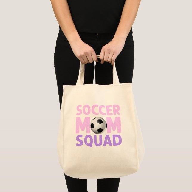 Bolsa Tote Esquadrão de Mãe de Futebol em Rosa e Roxo    (Frente (produto))