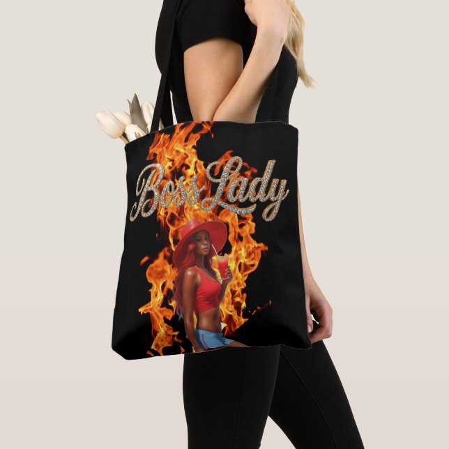 Bolsa Tote Estampa Total Boss Lady (Close Up)