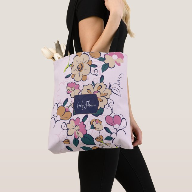 Bolsa Tote Estilo de Desenho Floral de Prado Boêmio (Close Up)