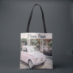 Bolsa Tote Eu Adoro Carro Rosa Da Rua Paris<br><div class="desc">Eu adoro a bolsa de cena da vila de Paris apresentando arquitetura,  e um pequeno carro cor-de-rosa,  com charme parisiense para o romântico.</div>