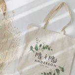 Bolsa Tote Eucalyptus, modernos simples, senhor e senhora a f<br><div class="desc">Orçamento belo e delicado casamento de folhagem de eucalipto ou aniversário Sr. e Sra. travesseiro personalizada. Coleção moderna e elegante sobre a tendência verde-sábio,  preto,  azul-marinho e branco-na moda,  da rústica contemporânea.</div>