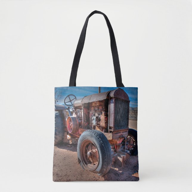 Bolsa Tote Farms | Rusty Antique Tractor (Frente)